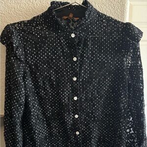 Van Heusen black top, size L, tried it on once.